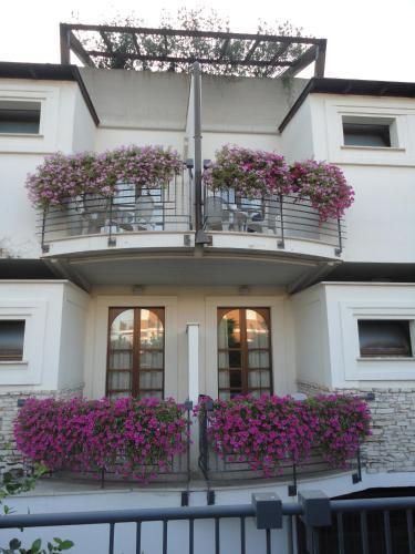 Poseidon Hotel 3*